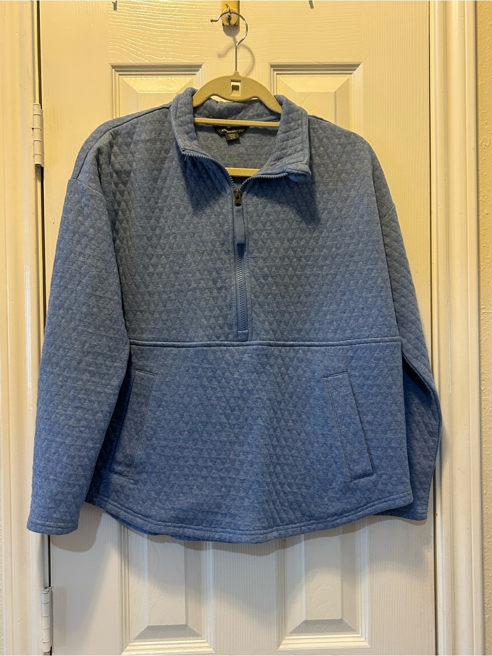 Eddie Bauer Quilted Light Blue Quarter Zip